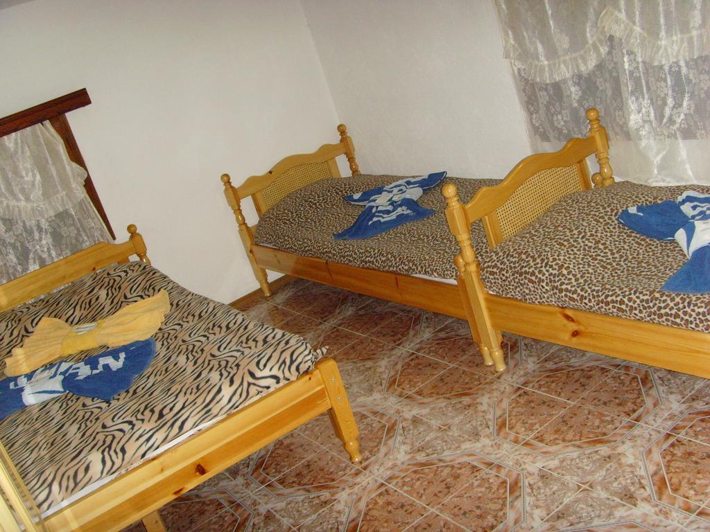 Kuma Lissa Guest House Kozhari Room photo